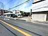 外観：前面道路含む現地写真 