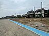 外観：前面道路含む現地写真 