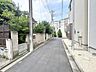 外観：前面道路含む現地写真 