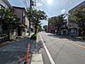 外観：前面道路含む現地写真 