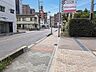 外観：前面道路含む現地写真 
