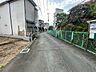 外観：前面道路含む現地写真 