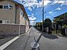 外観：前面道路含む現地写真 