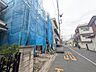 外観：前面道路含む現地写真 
