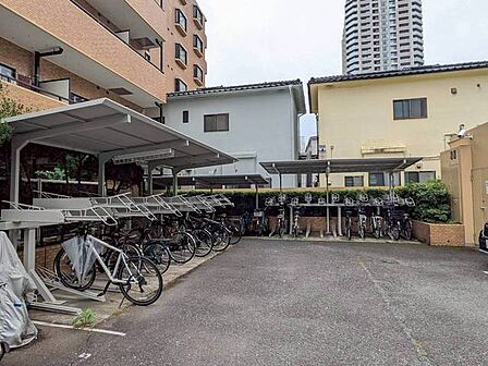 駐輪場