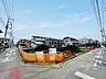 外観：前面道路含む現地写真 