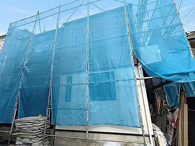 外観:JR京浜東北・武蔵野線「南浦和」駅東口徒歩1分、提携駐車場もあります。エステート白馬南浦和店までお気軽にお問い合わせください。 外観:JR京浜東北・武蔵野線「南浦和」駅東口徒歩1分、提携駐車場もあります。エステート白馬南浦和店までお気軽にお問い合わせください。