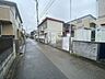 外観：前面道路含む現地写真 