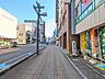 外観：前面道路含む現地写真 