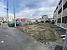 外観：前面道路含む現地写真 