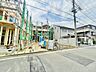 外観：前面道路含む現地写真 