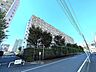 外観：前面道路含む現地写真 