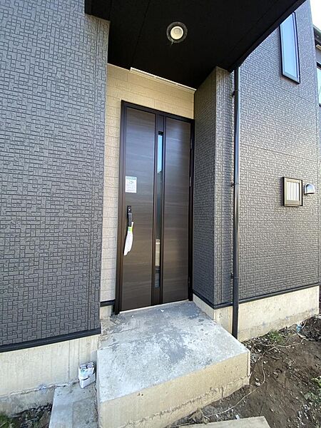 玄関を拡大表示