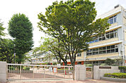 世田谷区立三宿中学校（578m）