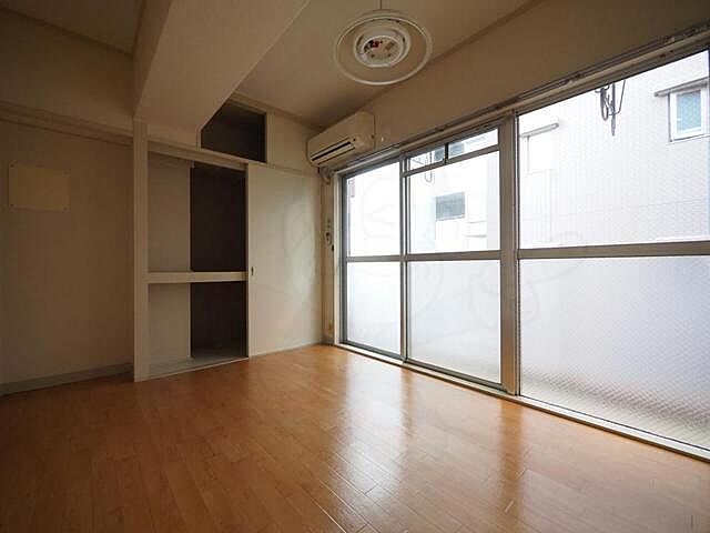 寝室