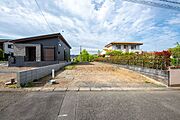 現地写真／土地面積249.01ｍ2（約75.3坪）のゆとりある広さ。