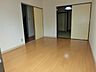 室内：日当たり良好　フローリング　エアコン新設