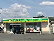 ら・む*マート岡山可知店 586m