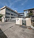 岡山市立高島小学校 957m