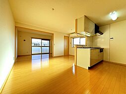 サンガーデン 103 1階2LDKのリビング/ダイニング