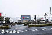 近隣スーパー