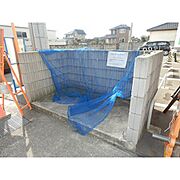 敷地内ごみ捨て場