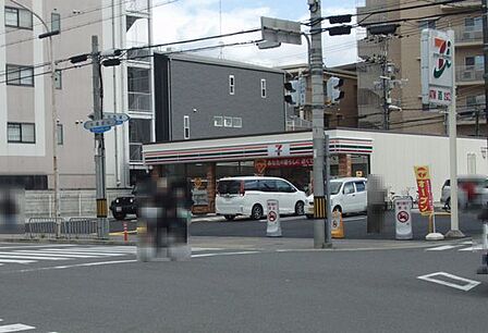 施設名: セブンイレブン京都竹鼻堂ノ前店現地からの距離: 254m