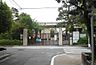 周辺：施設名: 京都市立鏡山小学校現地からの距離: 901m