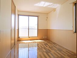 ファミールコート D 2階2LDKのリビング/ダイニング