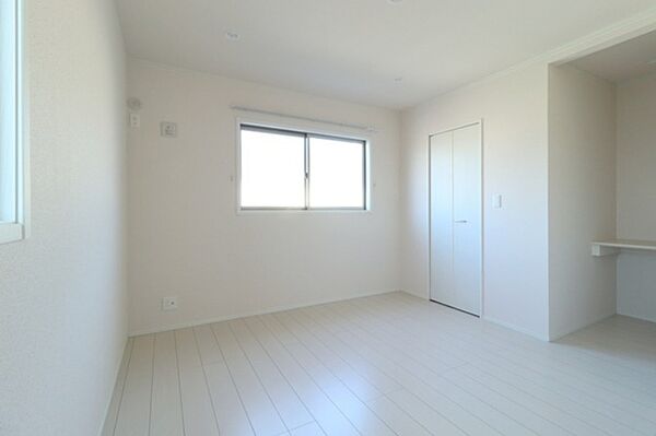 detached 栃木県小山市城北6丁目

地図を見る