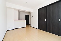 Y&M SAKURA III 3階1LDKのリビング/ダイニング