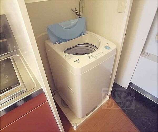 画像16:洗濯機です。