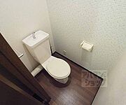 トイレに電源があるので追加でウォシュレット設置可能。