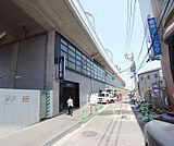 淀駅まで1100m