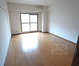 京都地下鉄東西線 椥辻駅 徒歩16分の賃貸マンション 1階1Kのリビング/ダイニング