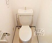 清潔感のあるトイレです