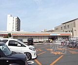 ローソン 伏見向島駅前店まで750m