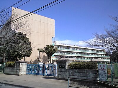 周辺：所沢市立林小学校（602m）