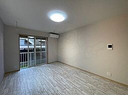 ブレア・カースル 1階1Kのリビング/ダイニング