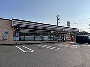 セブンイレブン桶川若宮2丁目店 徒歩9分。 660m