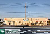 ウエルシア上尾上店 徒歩8分。 580m