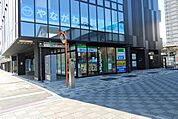 ファミリーマート岩槻駅東口 徒歩24分。 1870m