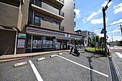 セブンイレブン日進駅西店 203m