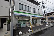 ファミリーマート宮原駅西口店 565m