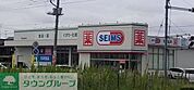 ドラッグセイムス熊谷妻沼店 徒歩9分。 710m