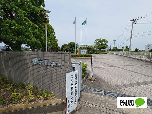 画像24:高校「徳島県立徳島北高校まで3749m」
