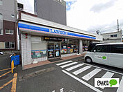 コンビニ「ローソン藍住町西野店まで516m」