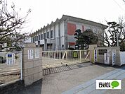 小学校「松茂町立喜来小学校まで1803m」
