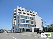 役所「北島町役場まで569m」