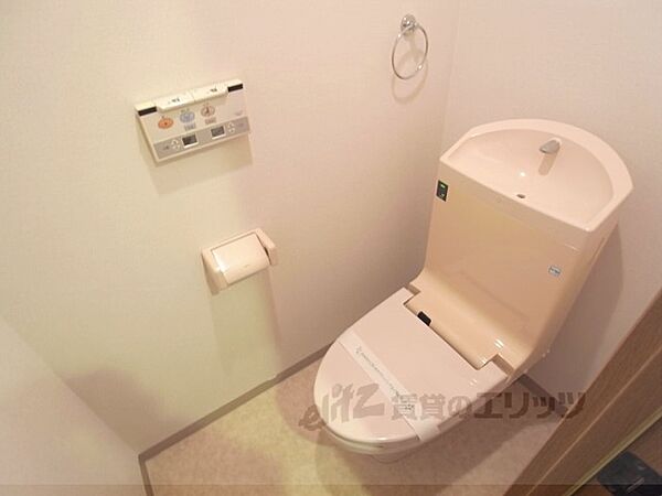画像14:清潔感あるトイレです